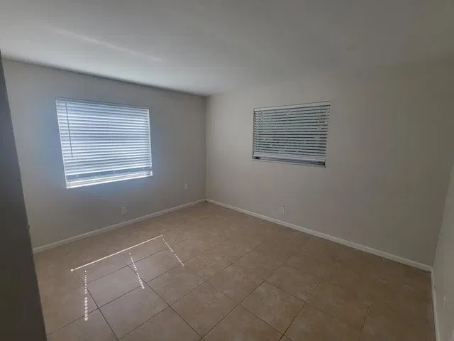 Residence photo 11