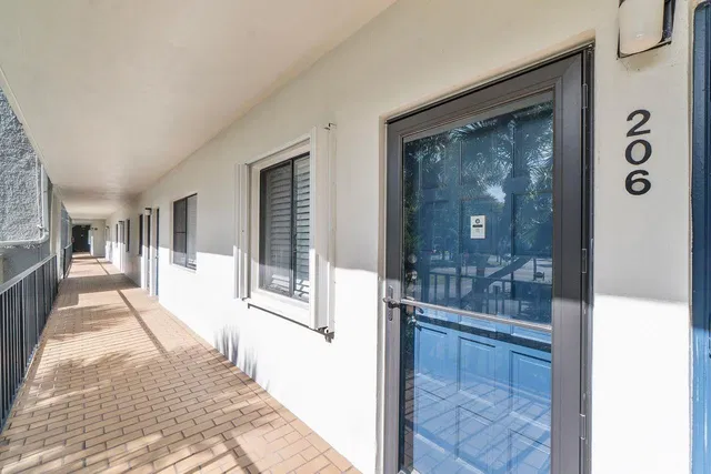 Unit 206 photo 6