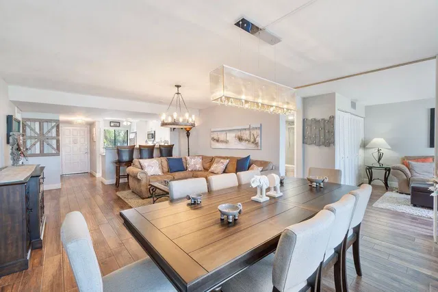 Unit 206 photo 22