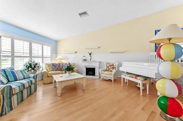 Residence photo 7