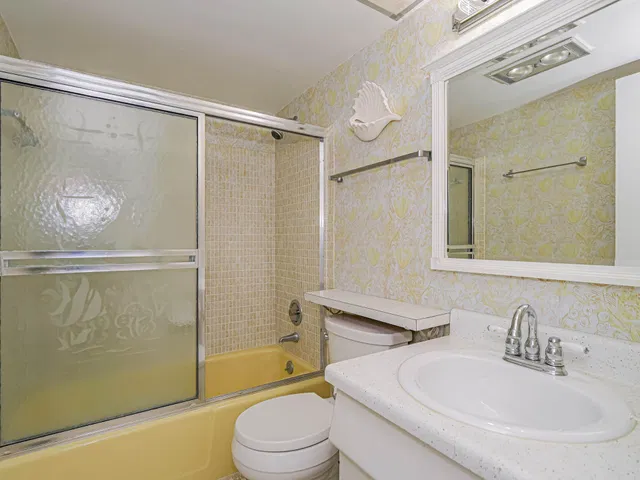Unit 310 photo 26