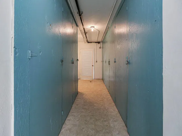 Unit 310 photo 38
