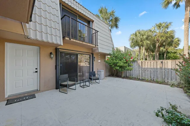 Residence photo 26