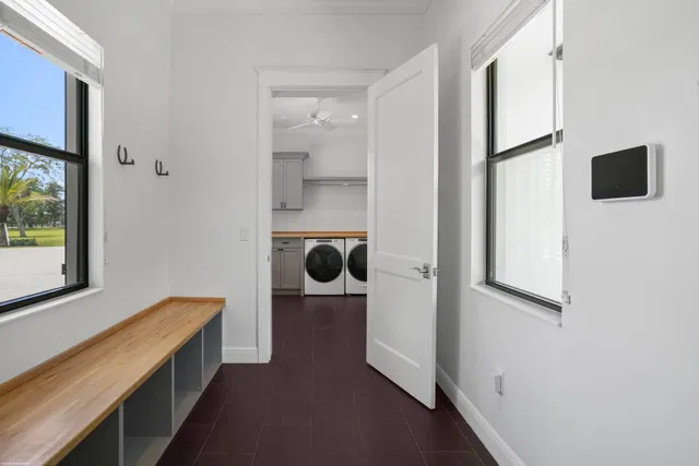 Residence photo 30