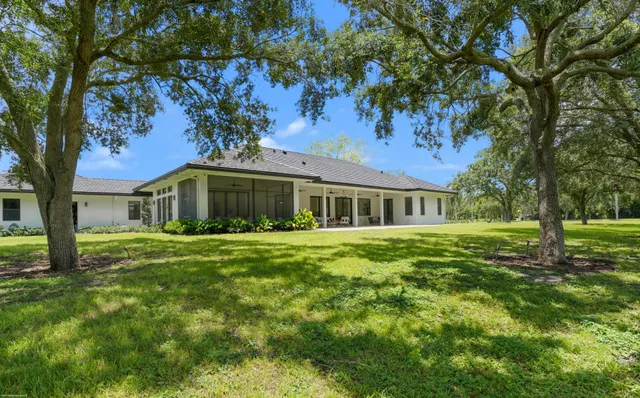 Residence photo 61
