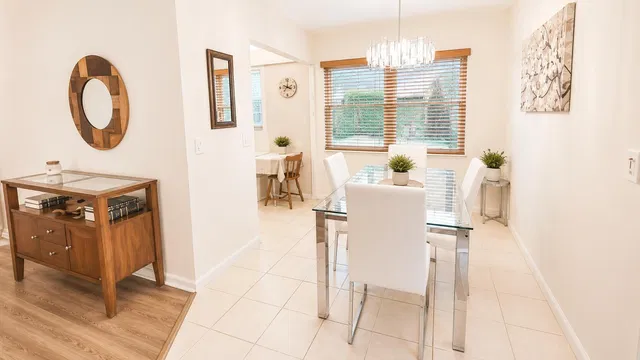 Residence photo 5