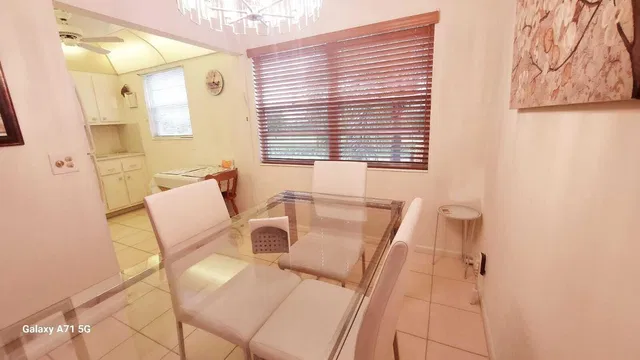 Residence photo 9