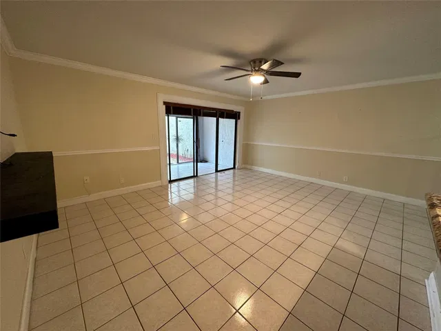  Unit 124 photo 6