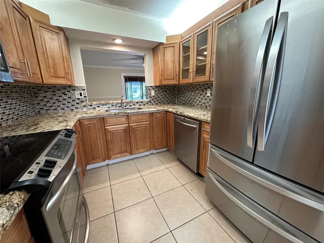  Unit 124 photo 12