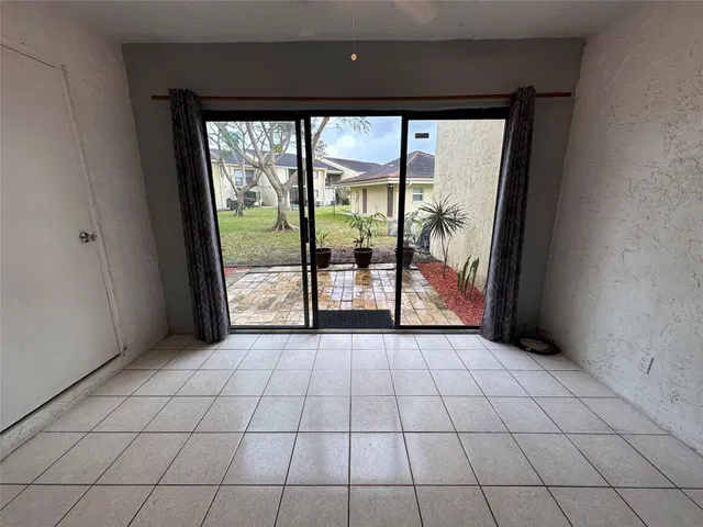  Unit 124 photo 16