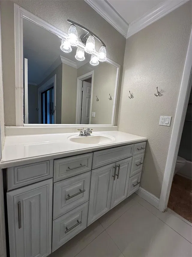  Unit 124 photo 23