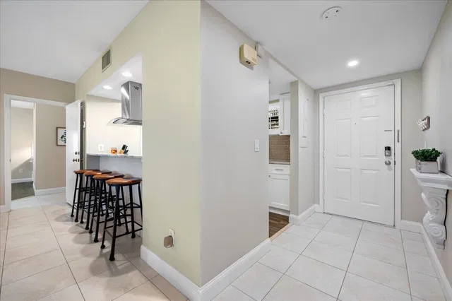 Unit 226 photo 5