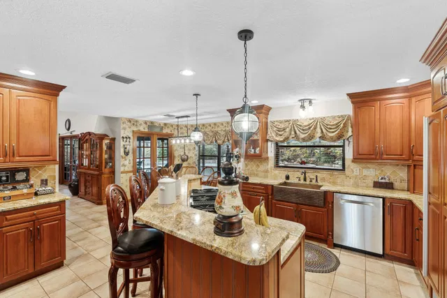 Homeland Residence photo 30