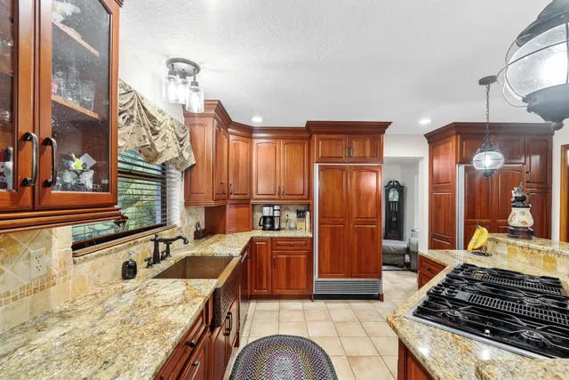 Homeland Residence photo 33
