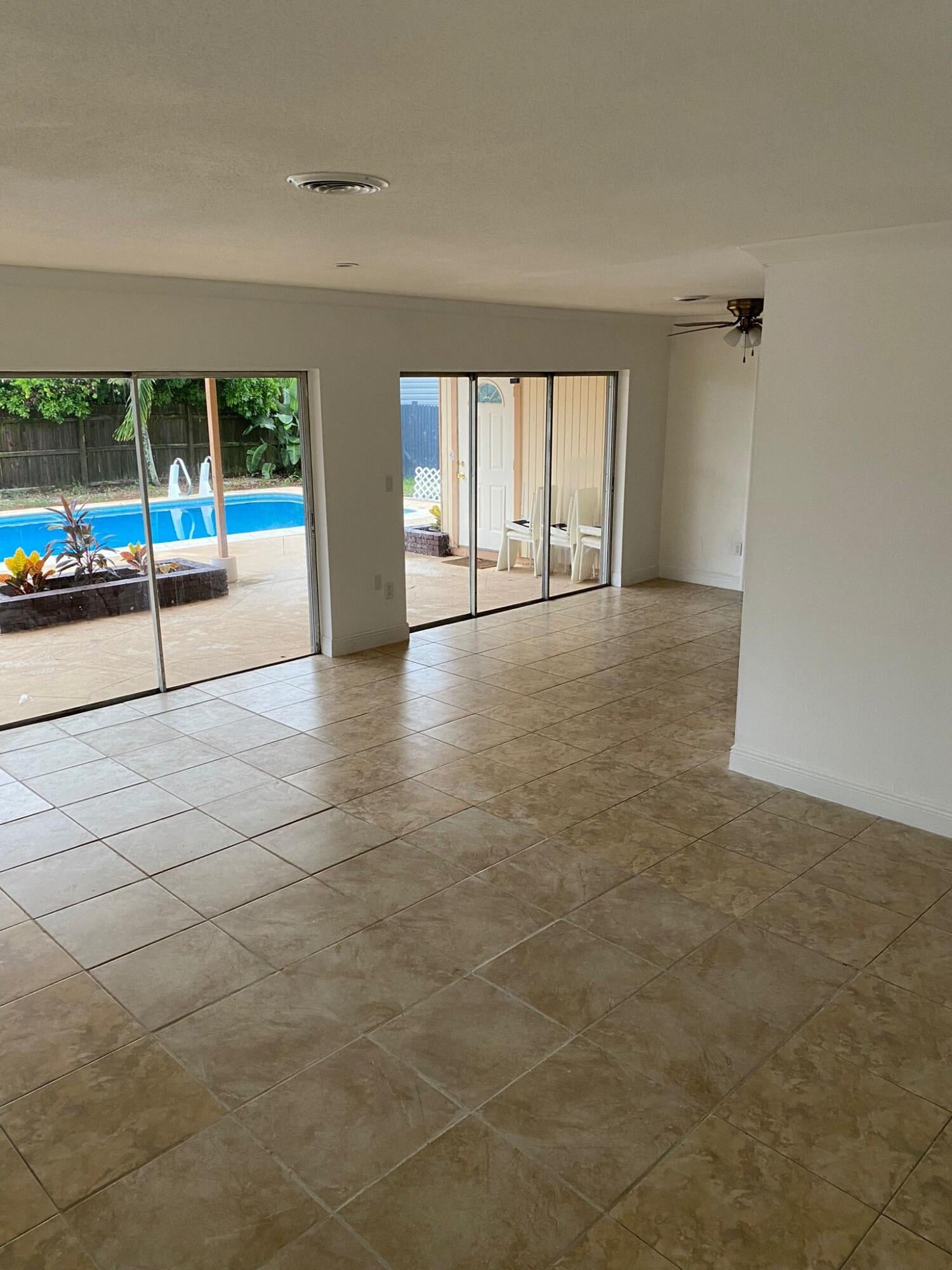 Residence photo 2