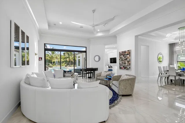 Valencia Grand Residence photo 19