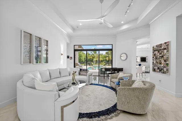 Valencia Grand Residence photo 20