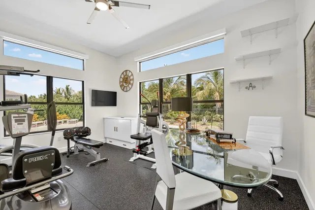Valencia Grand Residence photo 44