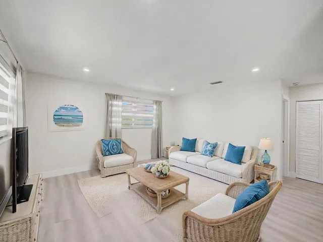 Residence photo 4