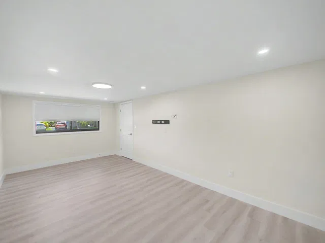Residence photo 12