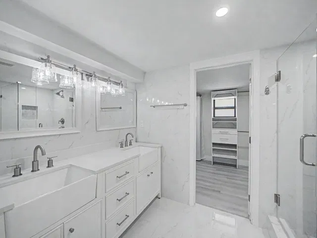 Residence photo 13