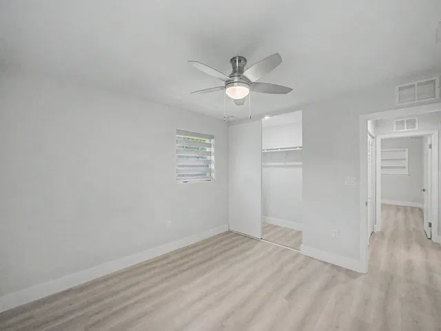 Residence photo 16