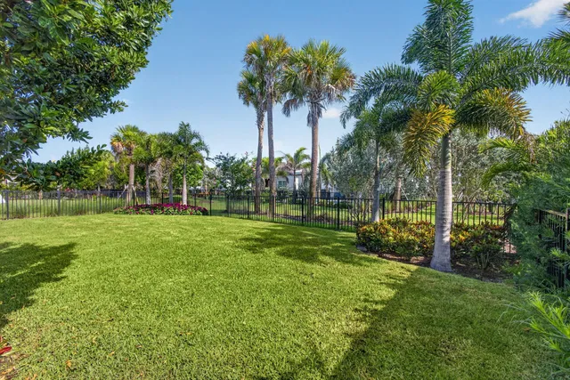 Avenir Residence photo 36