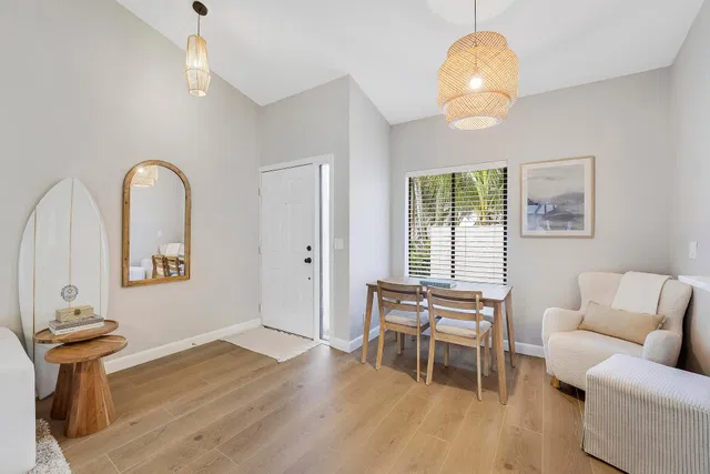 Residence photo 3