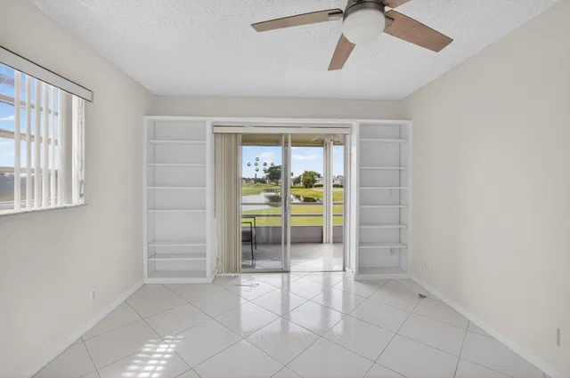 Residence photo 14