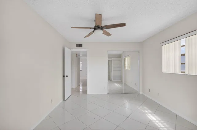 Residence photo 15