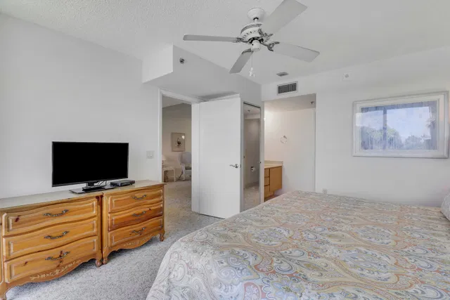 Unit 203 photo 33