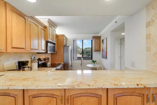 Unit 203 photo 51