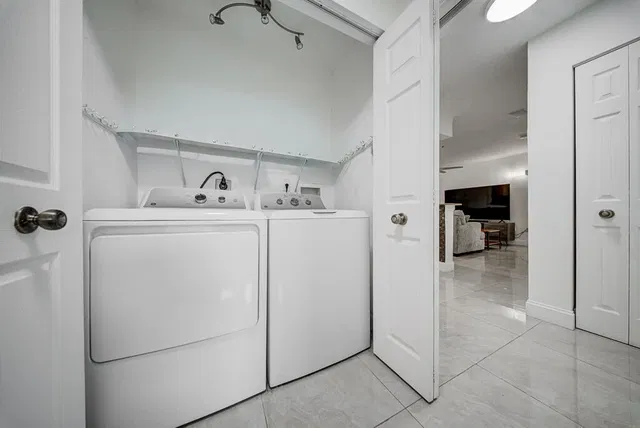 Unit 302 photo 10
