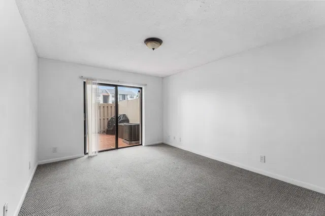 Unit 107 photo 21