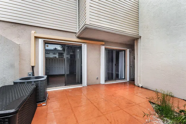 Unit 107 photo 26