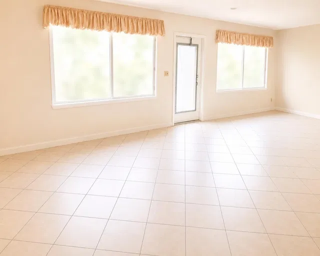 Residence photo 3