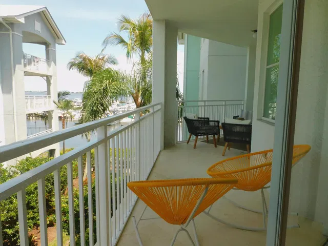Harborage Yacht Club Unit 302 photo 18