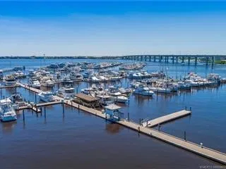 Harborage Yacht Club Unit 302 photo 32