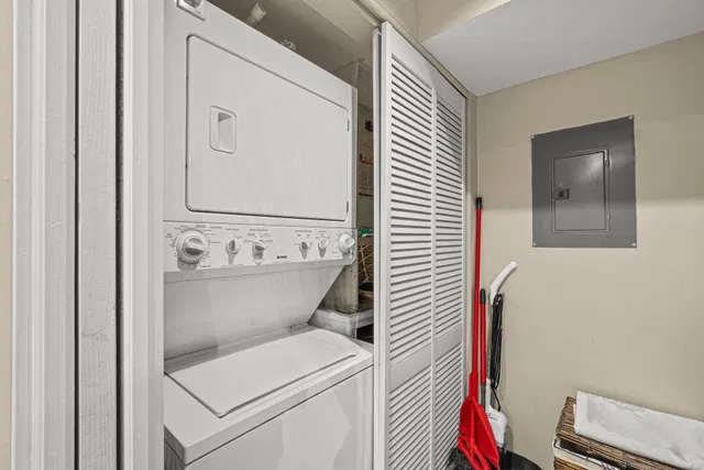 Unit D2 photo 19