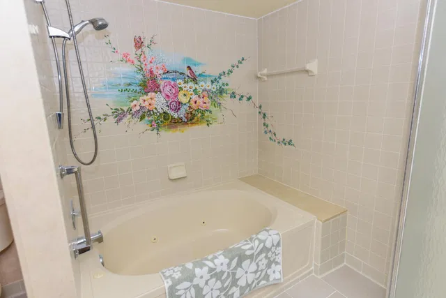  Unit 1702 photo 28