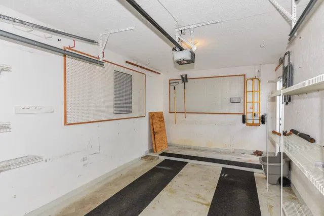  Unit 1702 photo 34