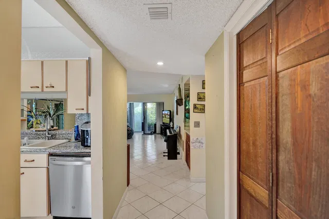  Unit 103 photo 22