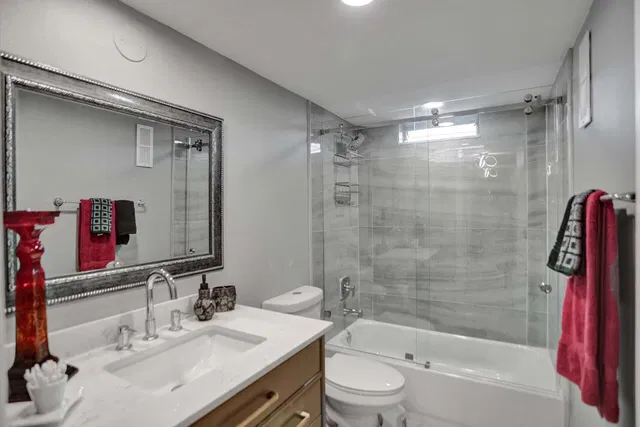 Unit 3070 photo 19