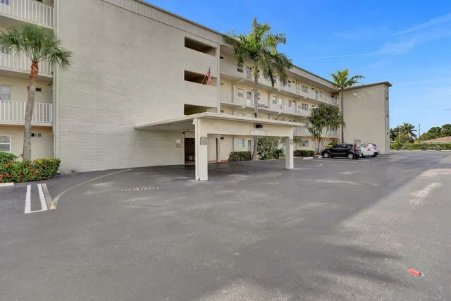 Unit 3070 photo 24