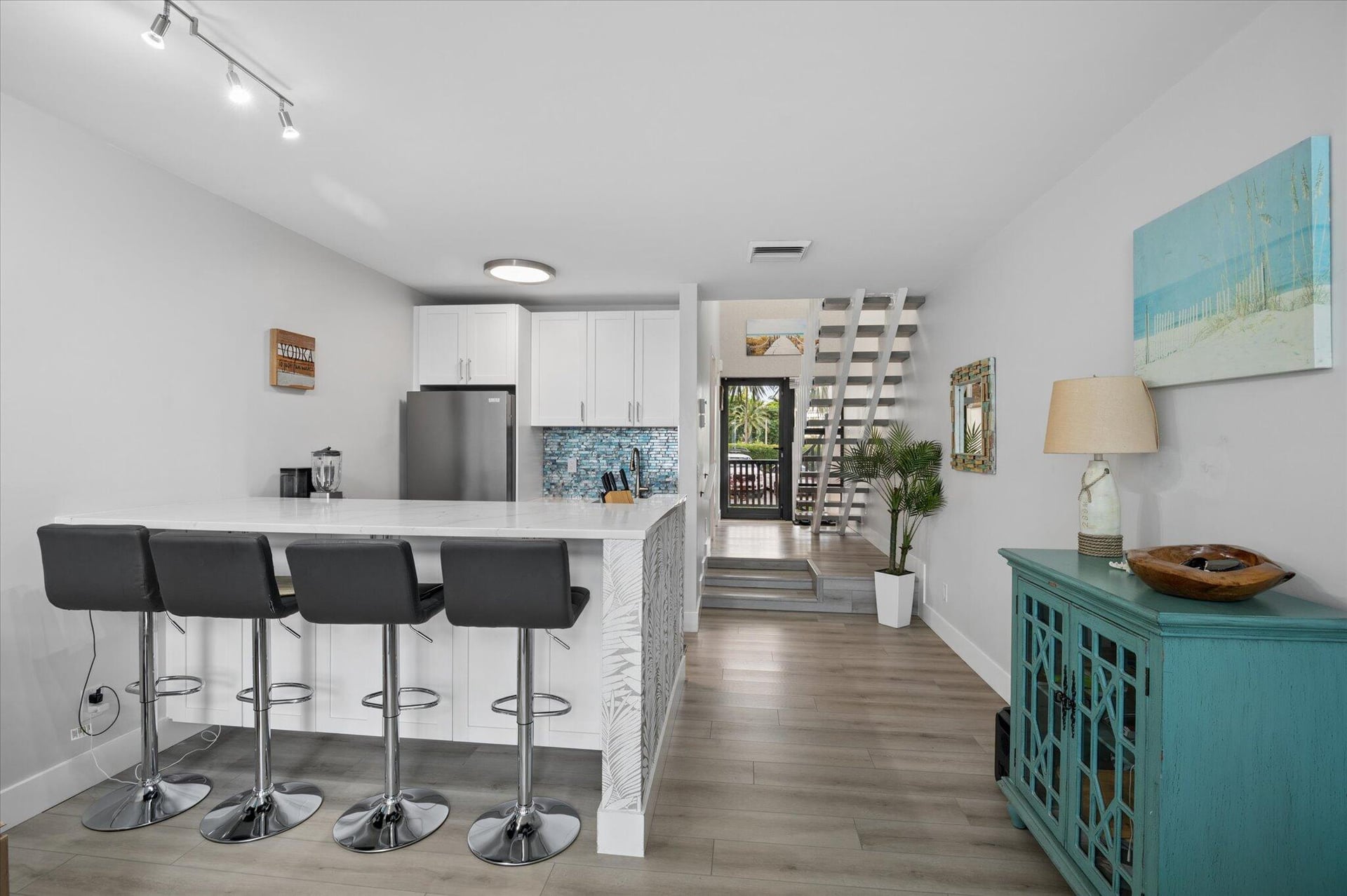 South Palm Beach Unit 30 photo 8