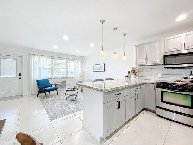 Residence photo 2