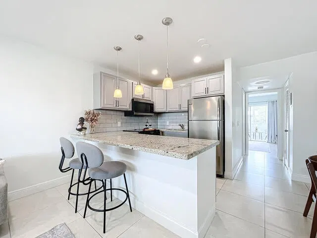 Residence photo 3