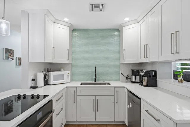 Residence photo 8