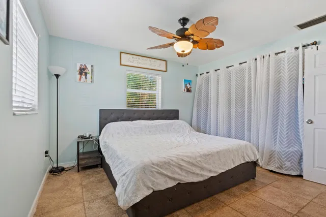 Residence photo 14