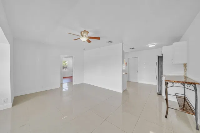 West Palm Beach Residence photo 11